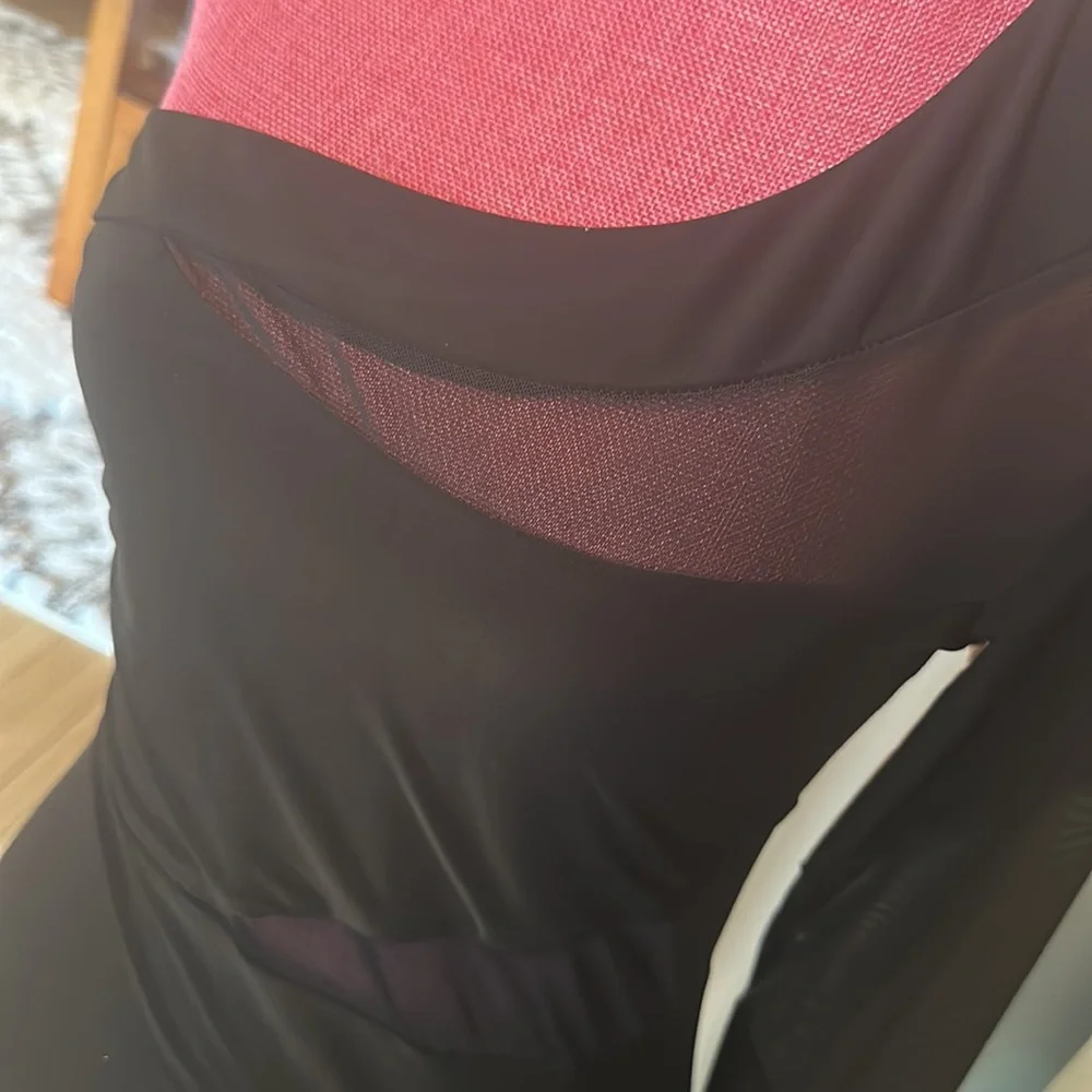 One sleeve dress - Picture 2 of 4